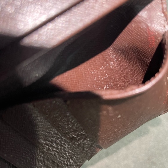 Authentic Louis Vuitton Damier checkbook holder - Picture 7 of 8